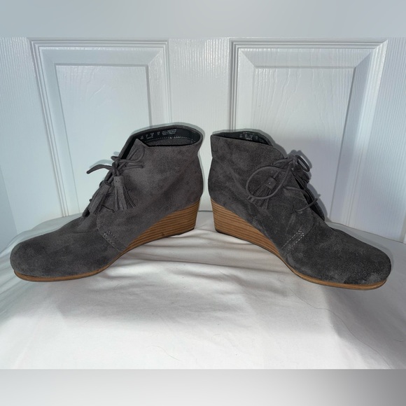 Wedge lace up booties - Picture 3 of 6